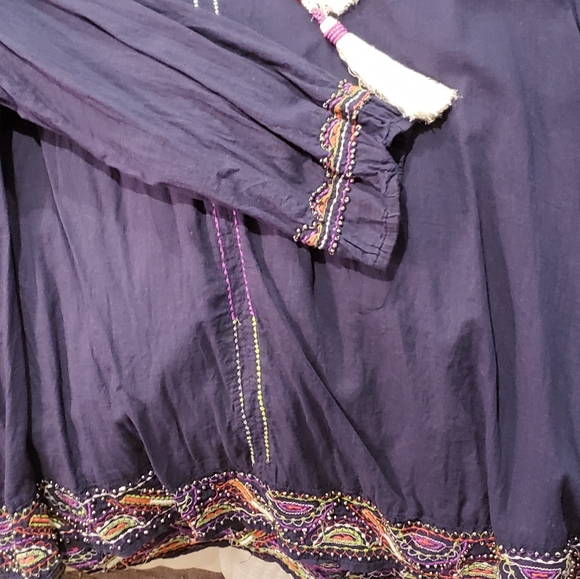 Boho Chic Tassel Top - Picture 3 of 6